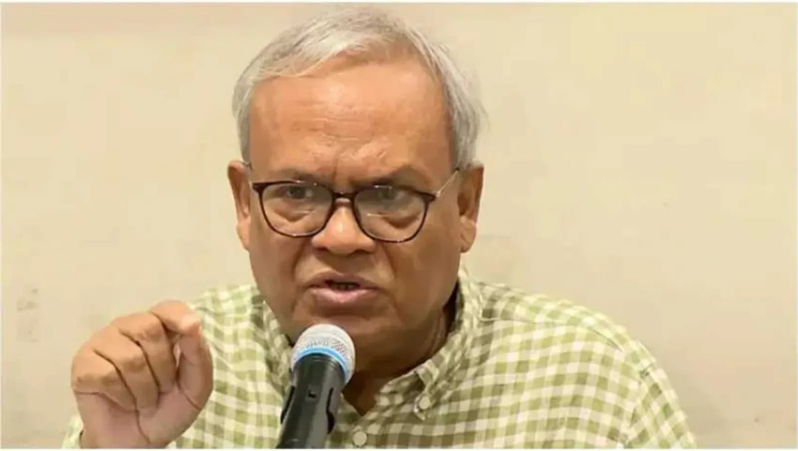 ব্যাংকগুলো এখন শূন্য মাঠের মতো পড়ে আছে: রিজভী