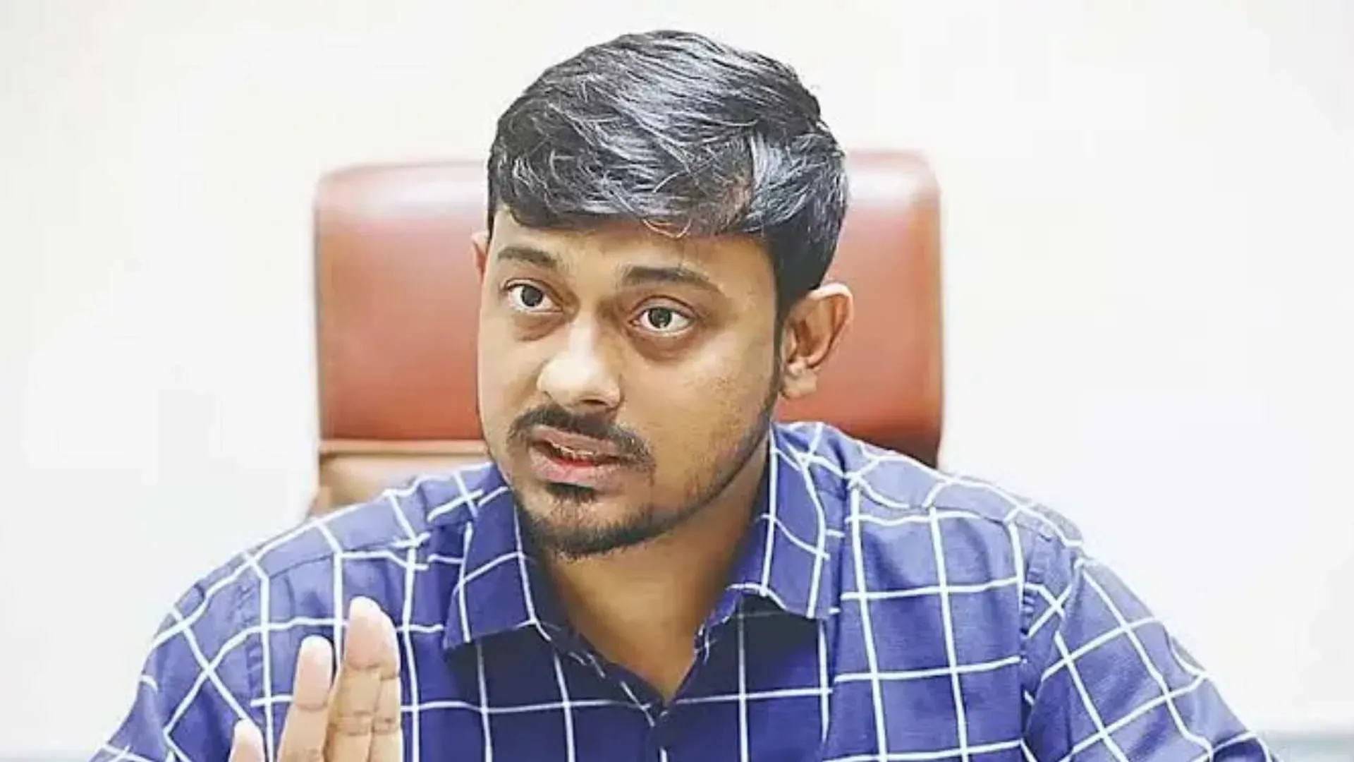 সরকারের লাগাম টেনে ধরেছে ফেসবুক-ইউটিউব’: নাসীরুদ্দীন পাটওয়ারী
