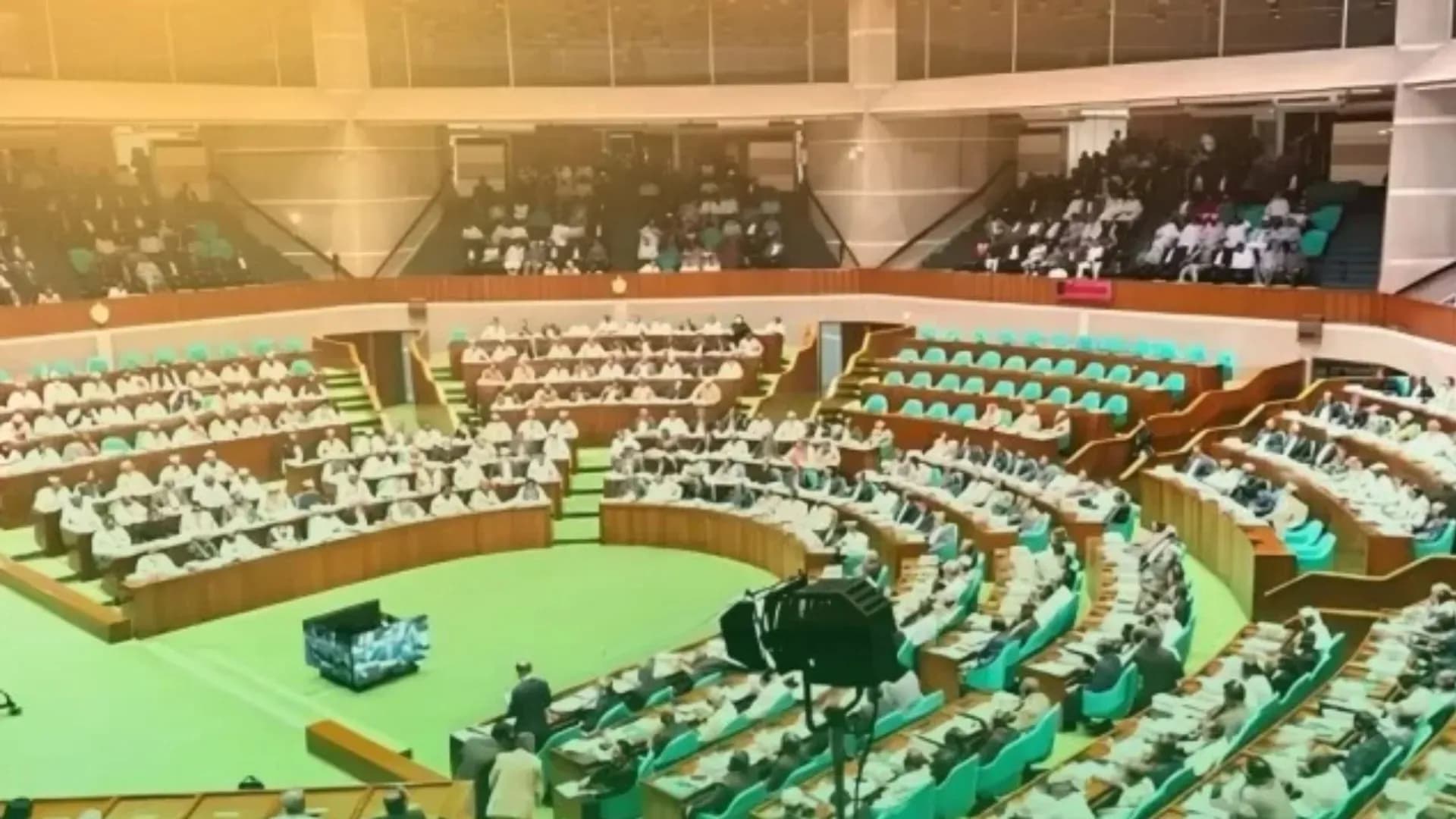 সন্তানকে সম্পত্তি দানের পরও আজীবন ভোগ করতে পারবে বাবা-মা