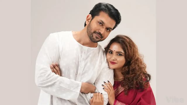 আরিফিন শুভ-কেয়া পায়েলের ‘হ্যাপিলি ম্যারিড’ ৮ অক্টোবর