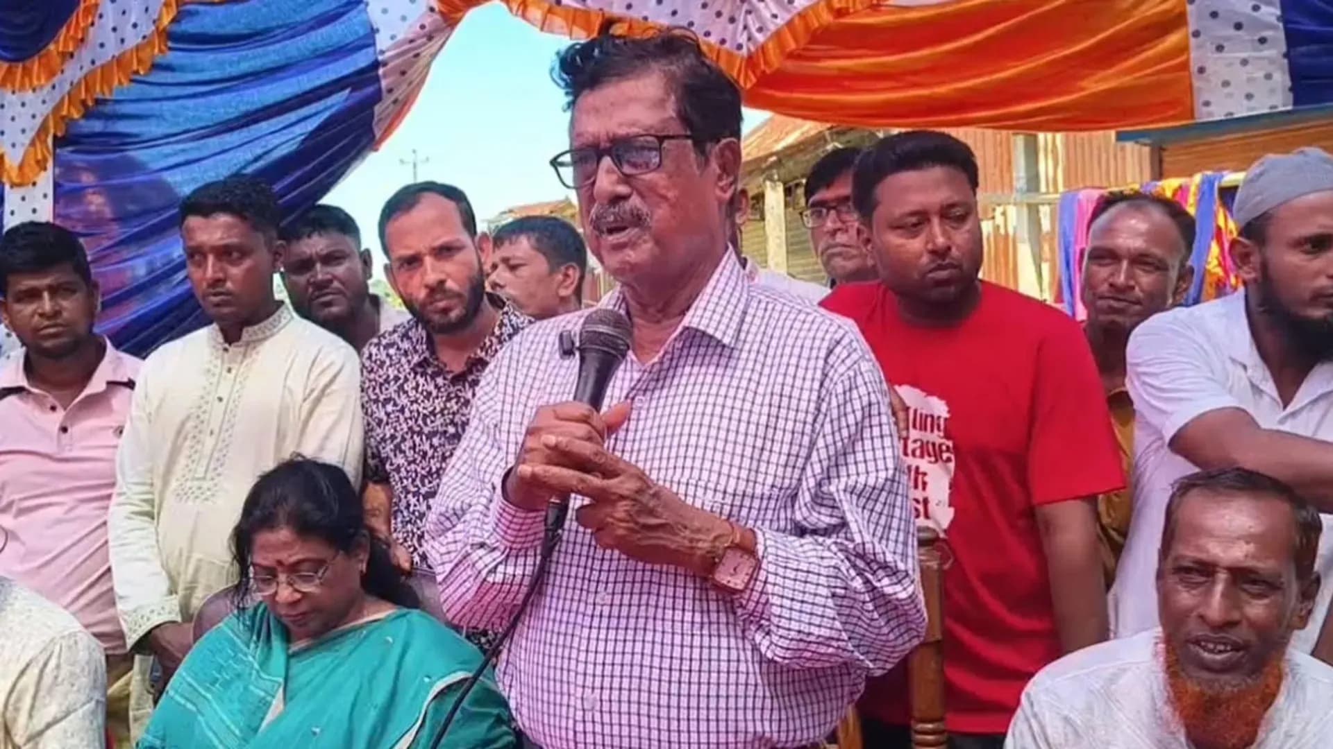 রিটেনে পাস করলে অ্যাডমিট কার্ড নিয়ে আসবা, ফোন করে দেব: ফজলুর রহমান