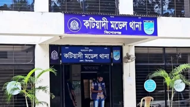 মামলা-গ্রেপ্তারের আতঙ্কে কটিয়াদীর তিন গ্রামে পুরুষ নেই