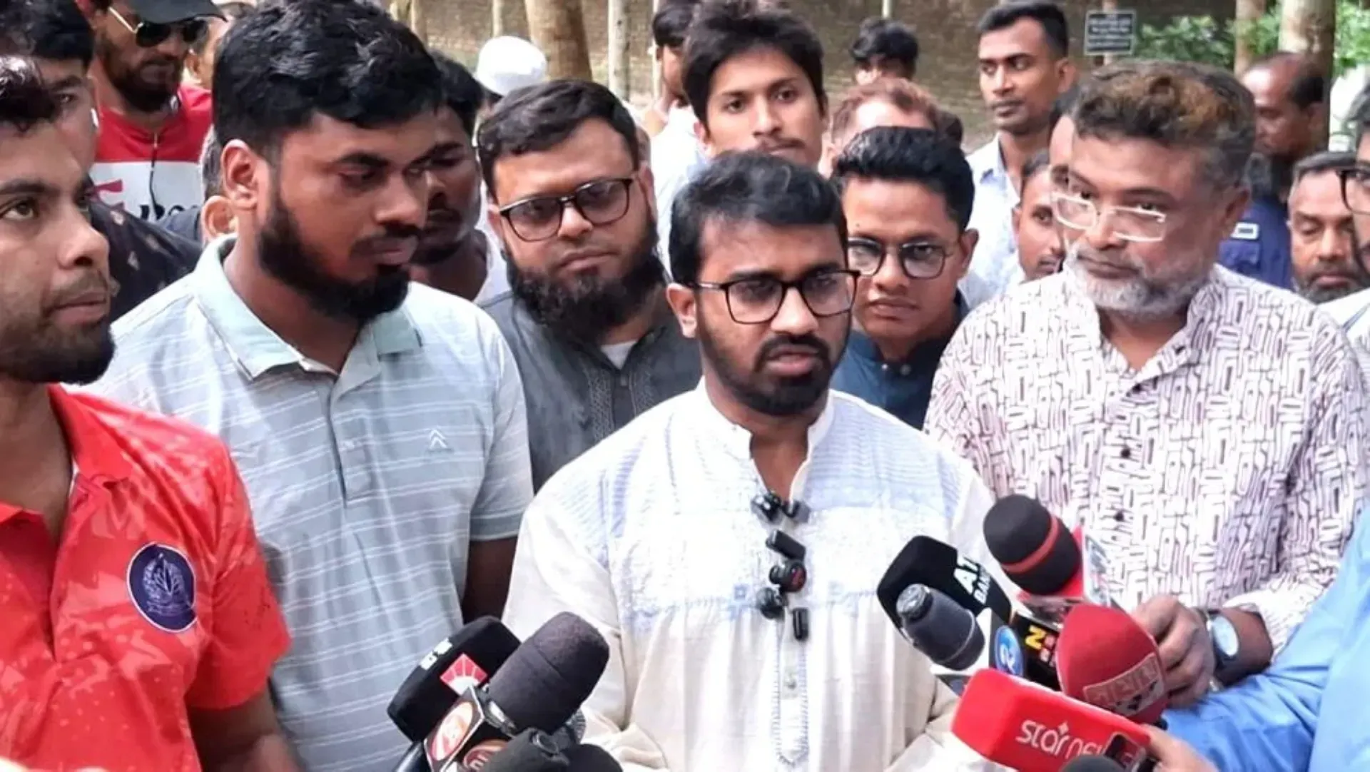 ‘হাসিনার কবর দেশে দেওয়ার মতো সাহস আ.লীগের নাই'- রাশেদ খাঁন