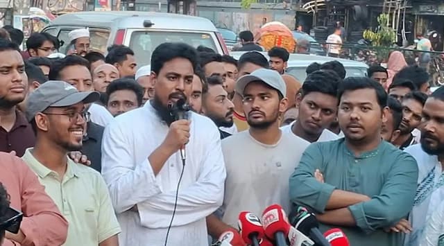 সরকার সব দিক থেকেই ব্যর্থতার পরিচয় দিচ্ছে : আখতার হোসেন