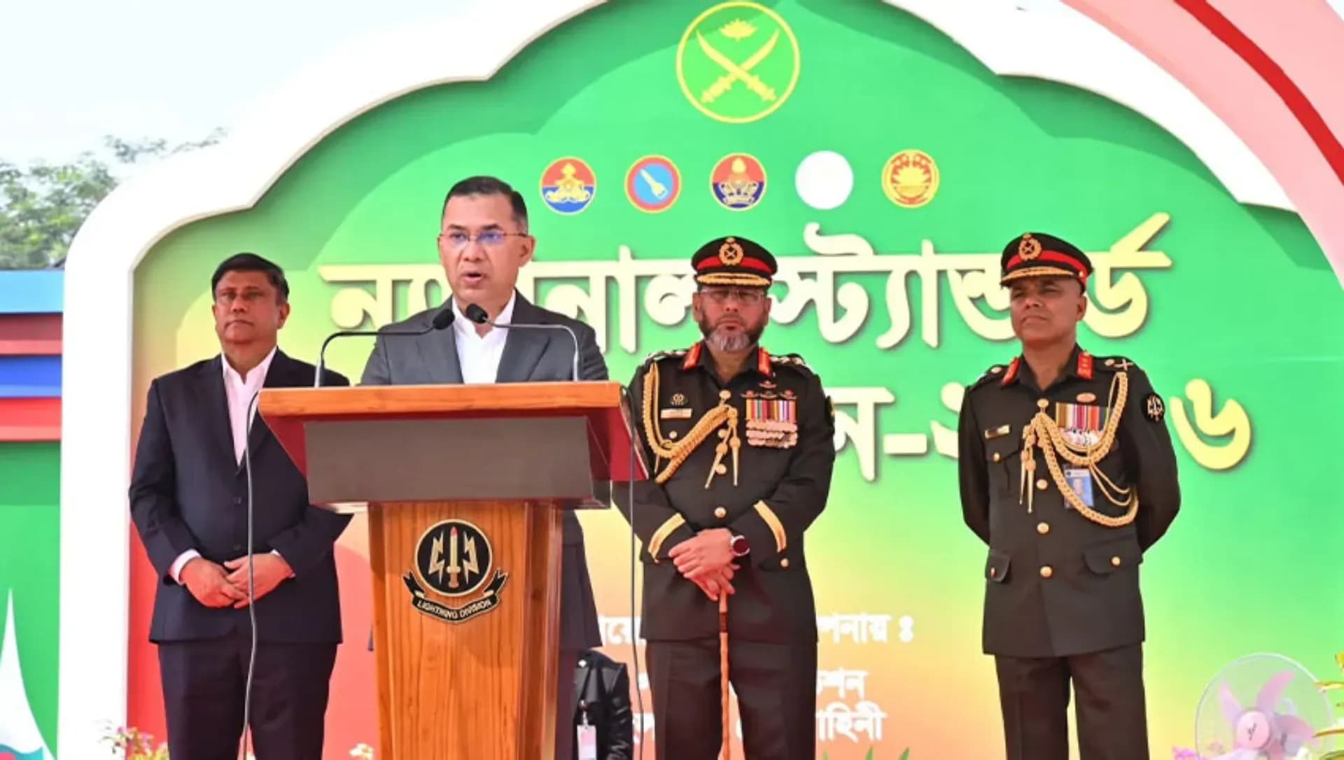 প্রযুক্তিনির্ভর সশস্ত্র বাহিনী গড়তে চায় সরকার : প্রধানমন্ত্রী