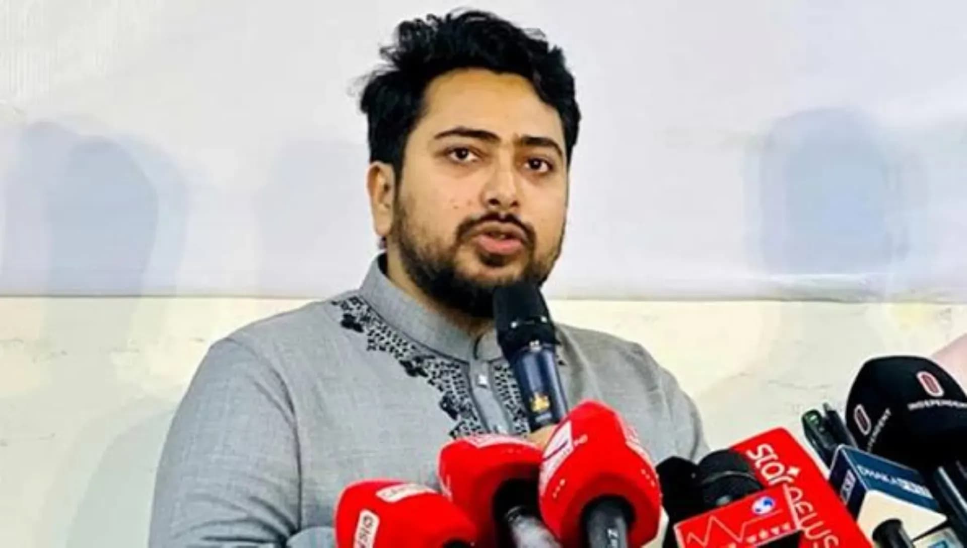 ভারতে মুসলিমদের বাড়িঘর উচ্ছেদে নাহিদ ইসলামের নিন্দা
